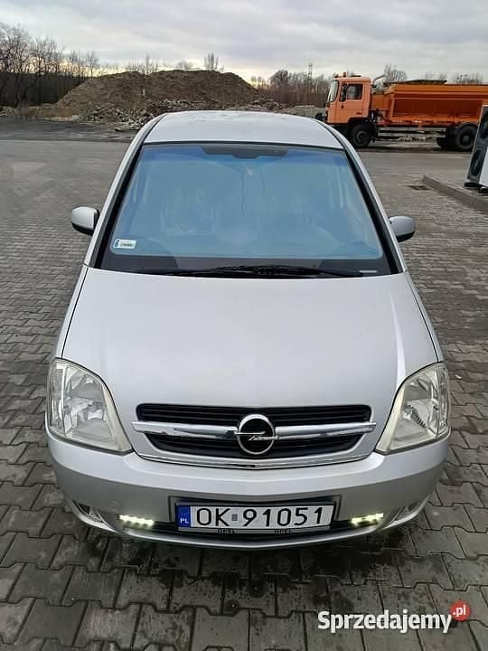 Srebrny Używany 2003 Opel Meriva Minivan | 5500 zł (Uczciwa cena) - Obraz 1/4