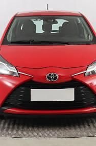 Używany Toyota Yaris 69 KM (50 kW) 2017 Czerwony Hatchback