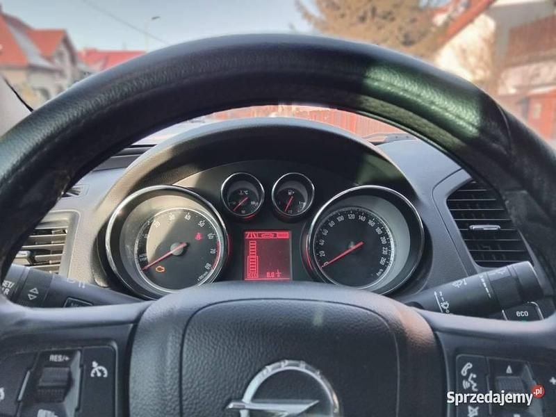 Używany Opel Insignia 140 KM (102 kW) 2013