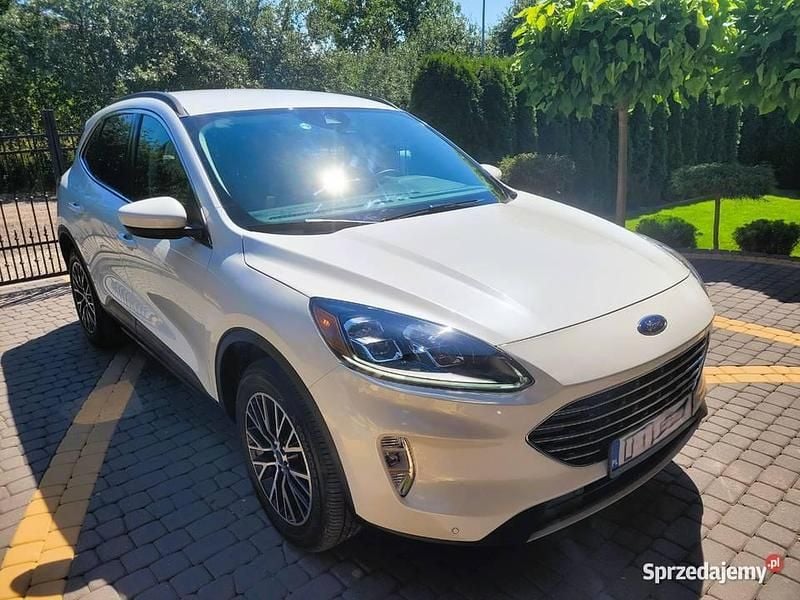 Biały Używany 2022 Ford Kuga Titanium SUV | 92 000 zł (Super Cena) - Obraz 1/4