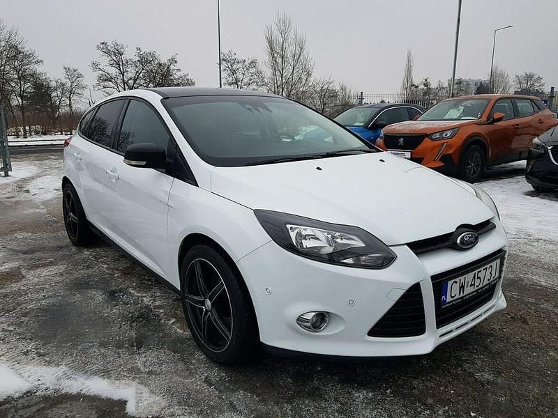 Używany Ford Focus 182 KM (133 kW) 2014 Biały Hatchback