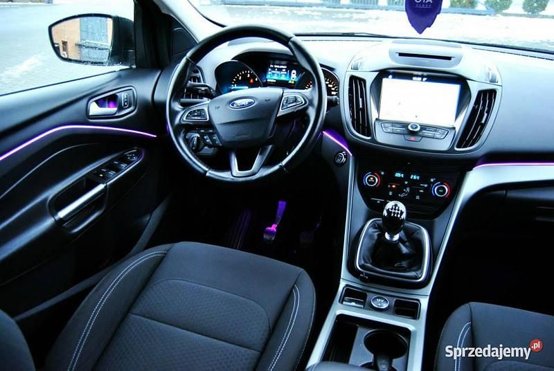 Używany Ford Kuga 150 KM (110 kW) 2017 Inny (metalik) SUV