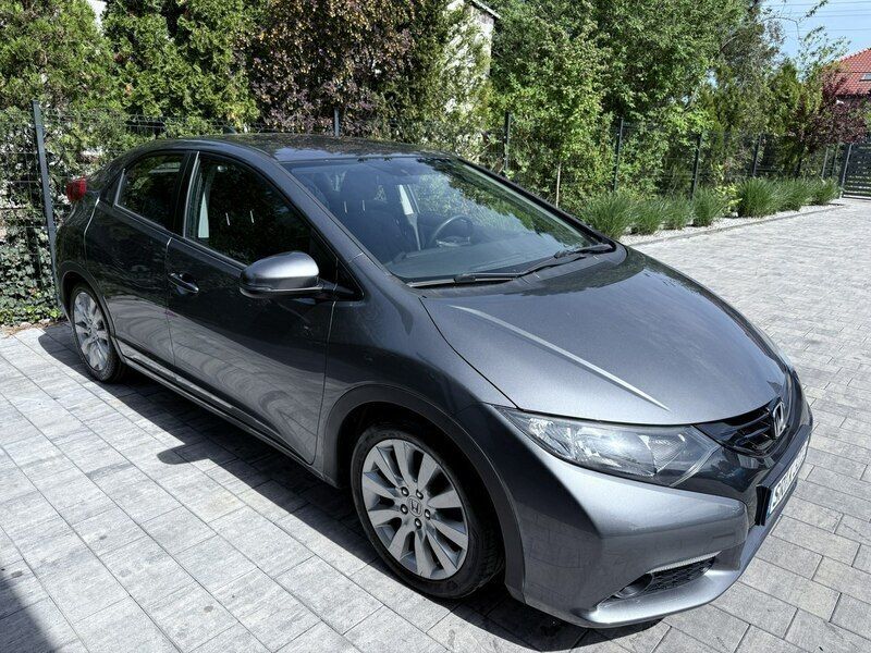 Szary Używany 2010 Honda Civic Hatchback | 36 900 zł - Obraz 1/4