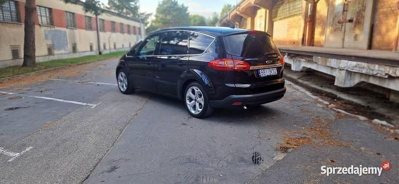 Używany Ford S-MAX Ghia 2014 Czarny Minivan