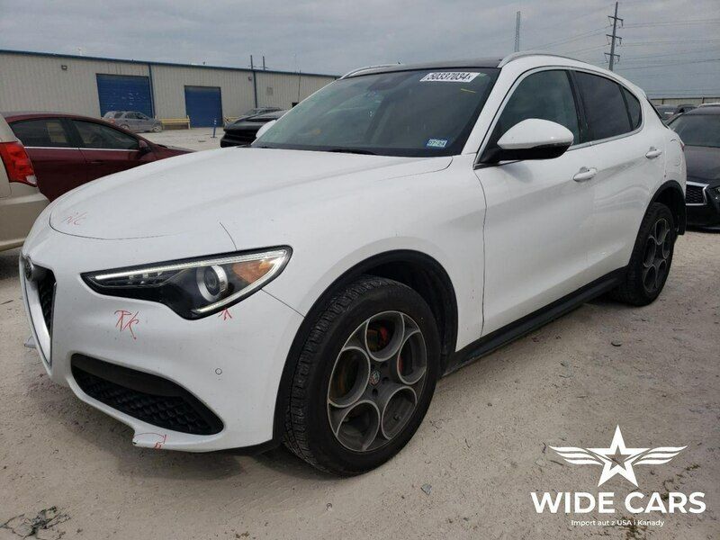 Biały (metalik) Używany 2018 Alfa Romeo Stelvio Veloce SUV | 43 900 zł - Obraz 1/4