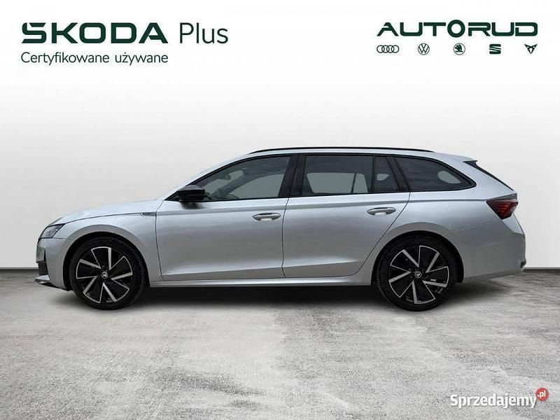 Srebrny Używany 2024 Skoda Octavia SportLine Kombi | 171 900 zł - Obraz 1/4