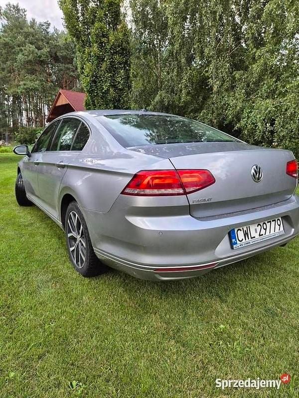 Szary Używany 2019 VW Passat Sedan/Limuzyna | 59 000 zł (Dobra cena) - Obraz 1/4