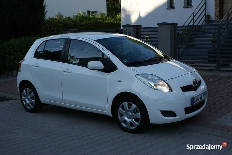 Używany Toyota Yaris 2009 Biały Hatchback