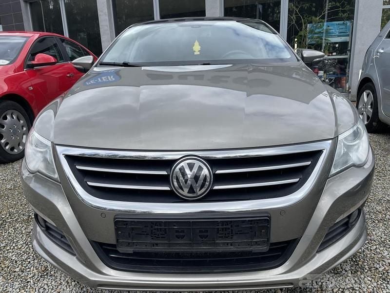 Używany VW Passat R-line 211 KM (155 kW) 2011 Grafitowy metalik Sedan/Limuzyna