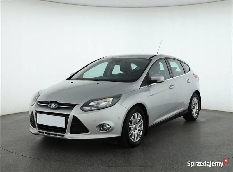 Używany Ford Focus 2012 Srebrny Hatchback