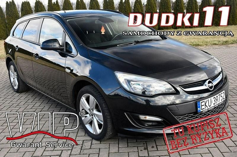 Czarny Używany 2013 Opel Astra Kombi | 18 900 zł (Dobra cena) - Obraz 1/4