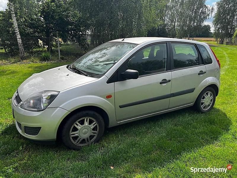 Srebrny Używany 2006 Ford Fiesta Hatchback | 6500 zł (Uczciwa cena) - Obraz 1/4