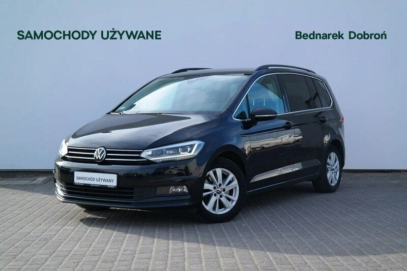Czarny (metalik) Używany 2020 VW Touran Minivan | 89 900 zł (Uczciwa cena) - Obraz 1/4