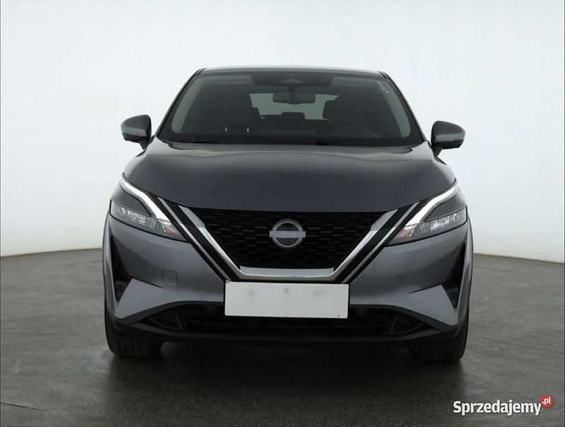 Srebrny Używany 2023 Nissan Qashqai SUV | 99 999 zł (Dość drogi) - Obraz 1/4