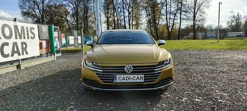 Używany VW Arteon 190 KM (139 kW) 2019 Żółtozłoty Hatchback