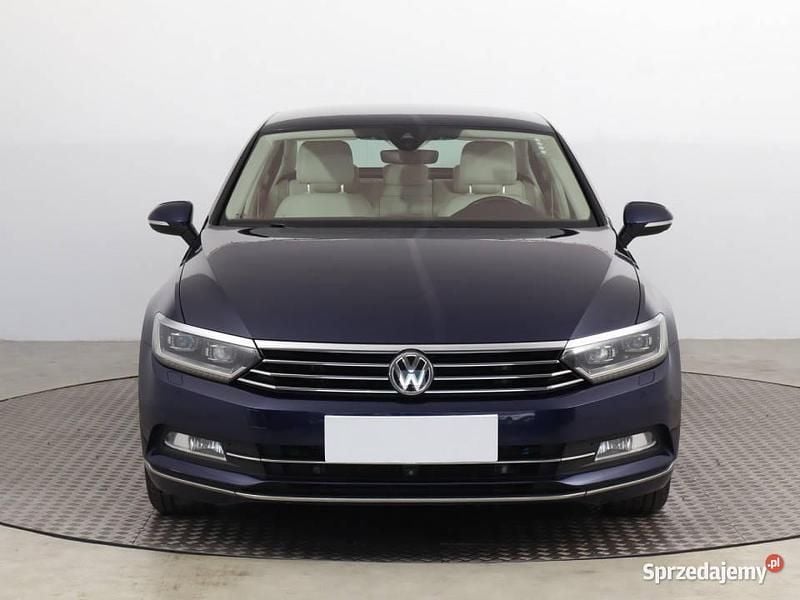 Niebieski Używany 2017 VW Passat Sedan/Limuzyna | 54 999 zł (Dobra cena) - Obraz 1/4