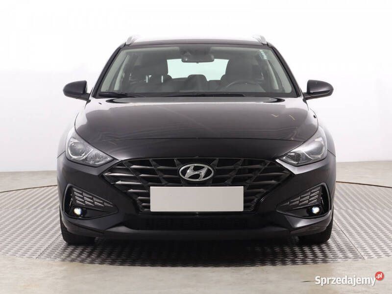 Czarny Używany 2023 Hyundai i30 Kombi | 55 999 zł (Super Cena) - Obraz 1/4