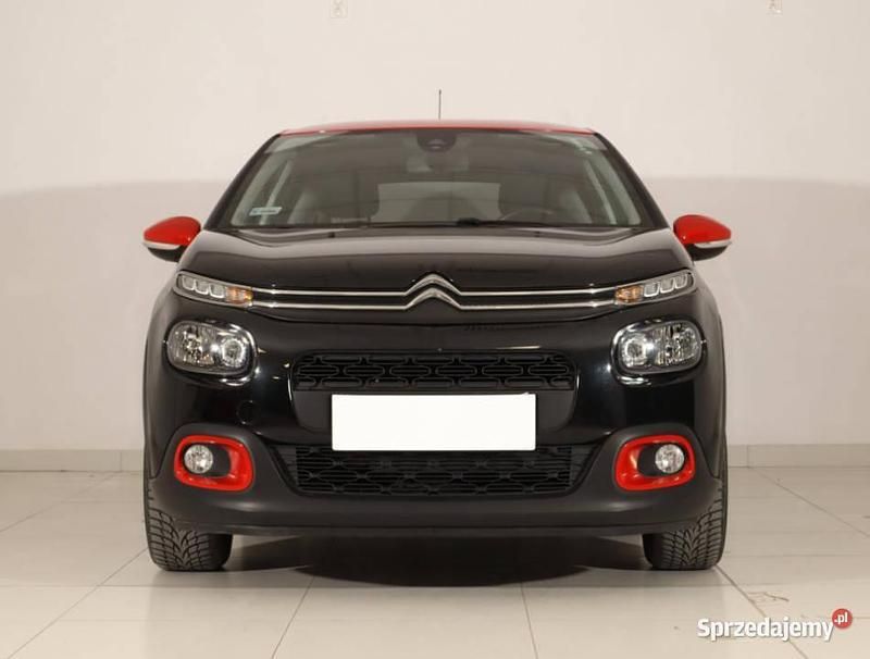 Czarny Używany 2017 Citroën C3 PureTech Hatchback | 37 999 zł (Dość drogi) - Obraz 1/4