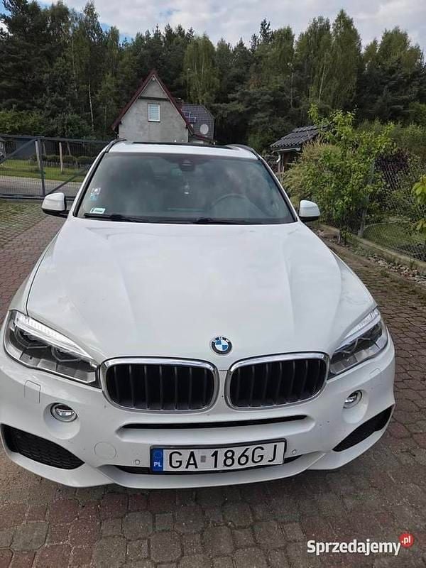 Biały Używany 2017 BMW X5 SUV | 102 000 zł (Super Cena) - Obraz 1/4