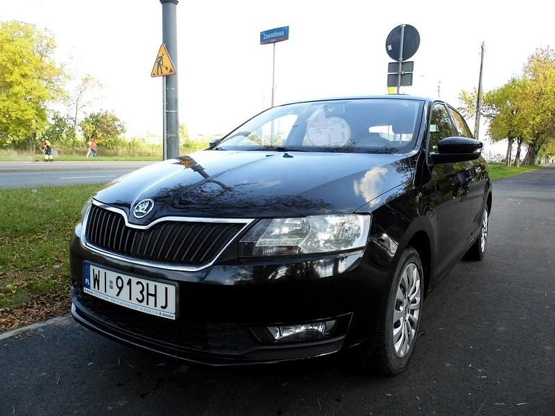 Czarny Używany 2018 Skoda Rapid Kombi | 28 600 zł (Dobra cena) - Obraz 1/4