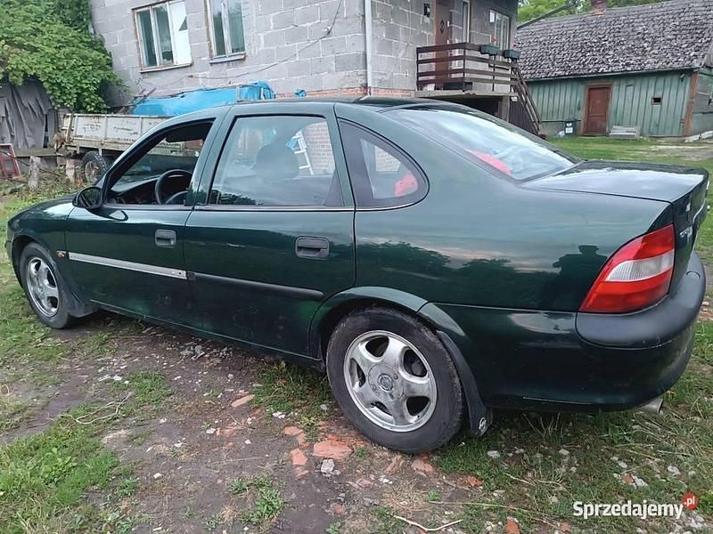 Zielony Używany 1998 Opel Vectra Sedan/Limuzyna | 2500 zł (Uczciwa cena) - Obraz 1/4
