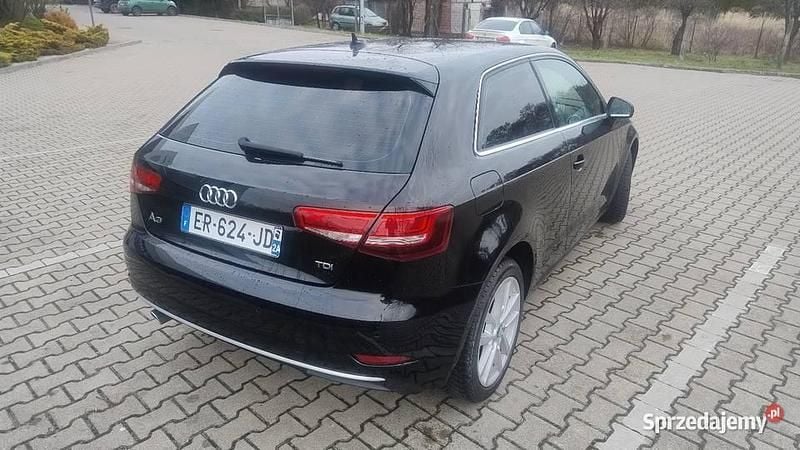 Używany Audi A3 2017 Czarny Hatchback
