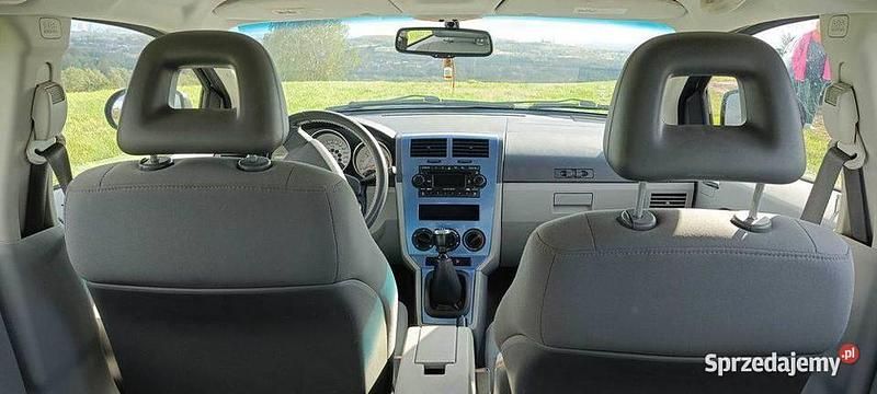 Używany Dodge Caliber 140 KM (102 kW) 2007 Srebrny Hatchback