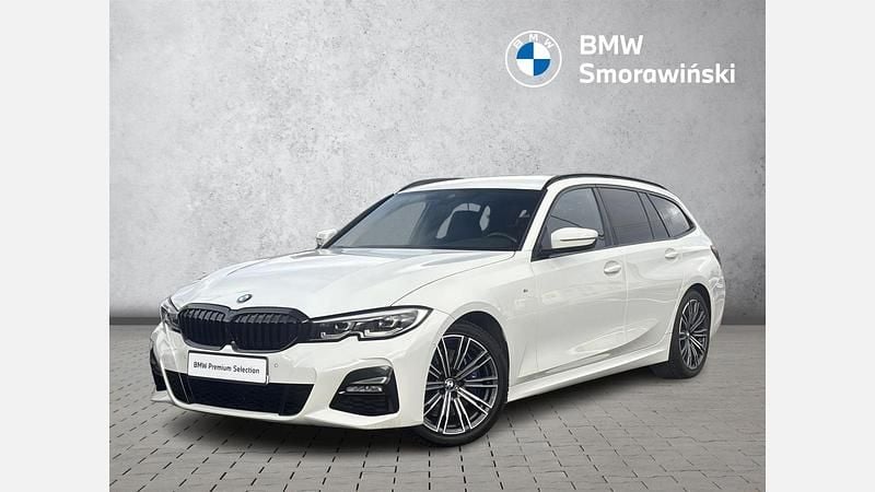 Używany BMW 330 Shadowline 258 KM (189 kW) 2022 Biel alpejska Kombi