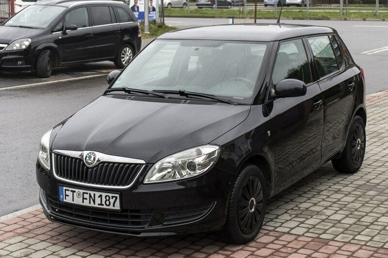 Używany Skoda Fabia 75 KM (55 kW) 2012 Czarny Hatchback
