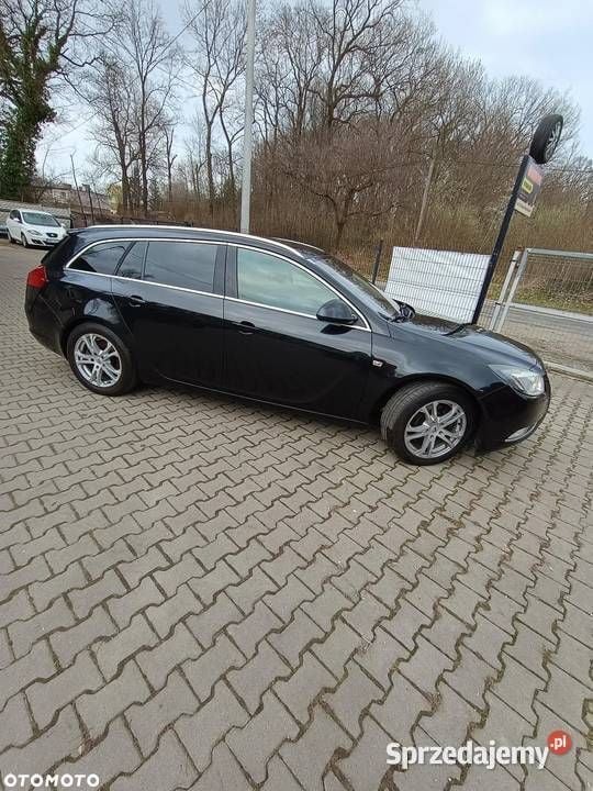 Używany 2010 Opel Insignia Sport Kombi | 18 500 zł (Uczciwa cena) - Obraz 1/4