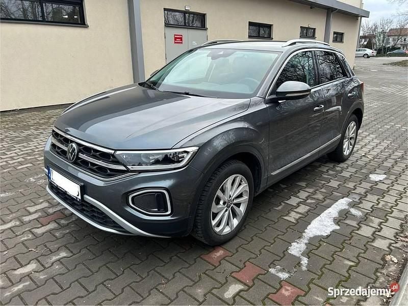 Używany VW T-Roc 150 KM (110 kW) 2023 Szary SUV
