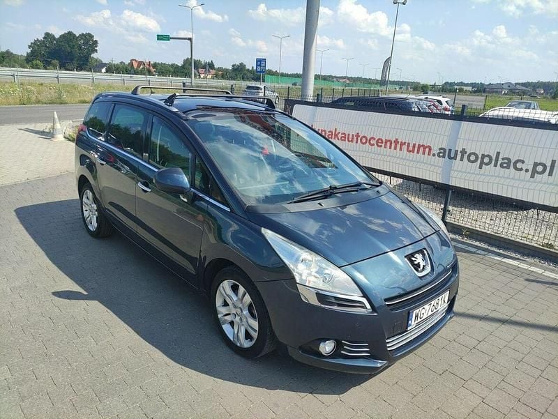Używany Peugeot 5008 150 KM (110 kW) 2012 Granatowy Minivan