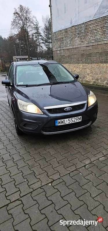 Srebrny Używany 2008 Ford Focus Sedan/Limuzyna | 4900 zł (Uczciwa cena) - Obraz 1/4