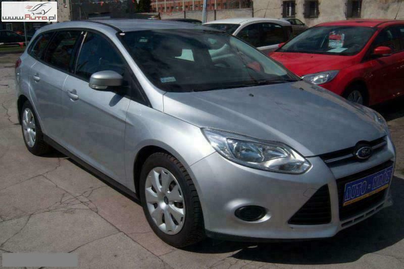 Srebrny (metalik) Używany 2012 Ford Focus Sedan/Limuzyna | 35 400 zł (Drogi) - Obraz 1/4