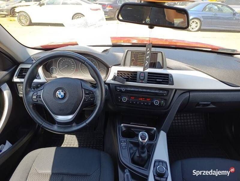 Używany 2013 BMW 320 Comfort Edition | 46 002 zł (Super Cena) - Obraz 1/4