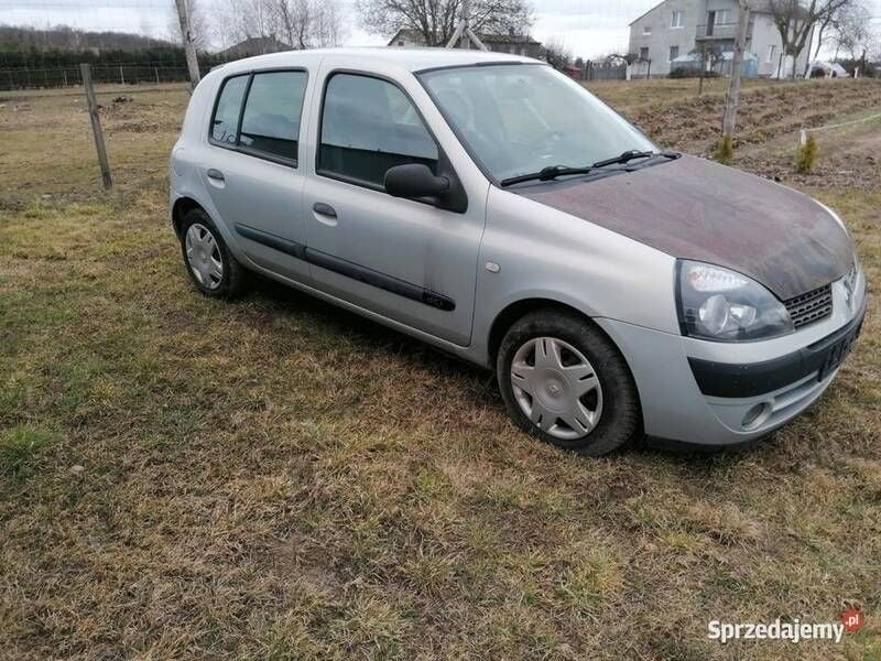 Używany Renault Clio II 2003 Srebrny Hatchback