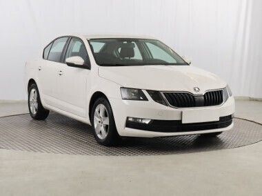 Biały Używany 2019 Skoda Octavia Hatchback | 46 999 zł (Dobra cena) - Obraz 1/4
