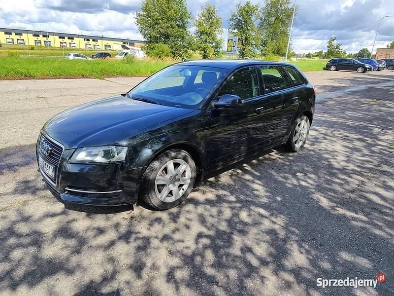 Czarny Używany 2012 Audi A3 Sportback Hatchback | 21 000 zł (Super Cena) - Obraz 1/4
