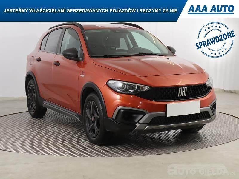 Używany Fiat Tipo 2021 Pomarańczowy