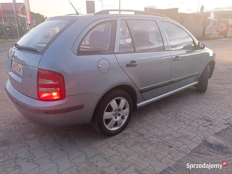 Niebieski Używany 2002 Skoda Fabia Kombi | 6600 zł (Dość drogi) - Obraz 1/4