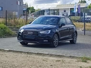 Czarny Używany 2016 Audi A1 S-Line Hatchback | 43 900 zł (Uczciwa cena) - Obraz 1/4