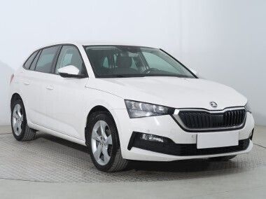 Biały Używany 2021 Skoda Scala Hatchback | 61 999 zł (Uczciwa cena) - Obraz 1/4