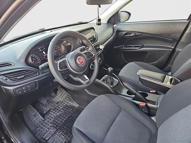 Używany Fiat Tipo City Life 2021 Czarny Kombi