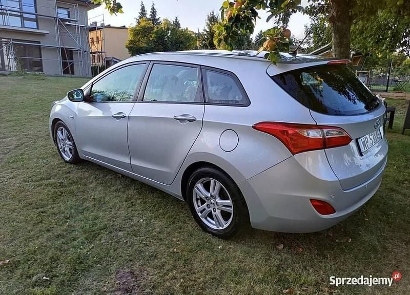 Używany Hyundai i30 Premium 2012 Srebrny Kombi