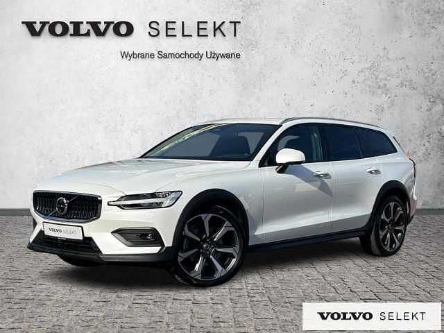 Biały Używany 2024 Volvo V60 CC Kombi | 219 900 zł - Obraz 1/3