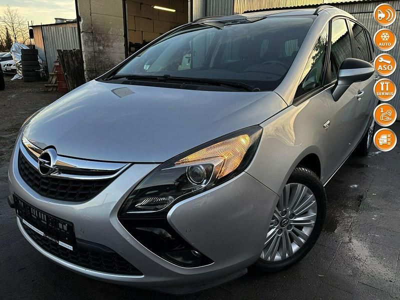 Srebrny Używany 2015 Opel Zafira Innovation Minivan | 32 998 zł (Uczciwa cena) - Obraz 1/4