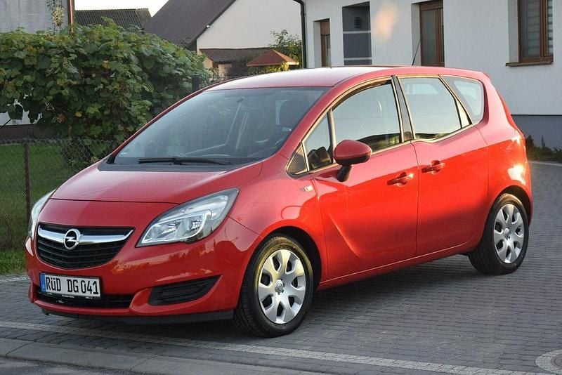 Używany Opel Meriva 120 KM (88 kW) 2016 Czerwony Minivan