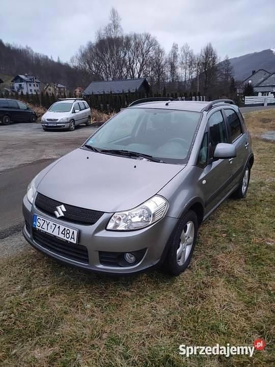 Używany Suzuki SX4 107 KM (78 kW) 2007 Szary Hatchback
