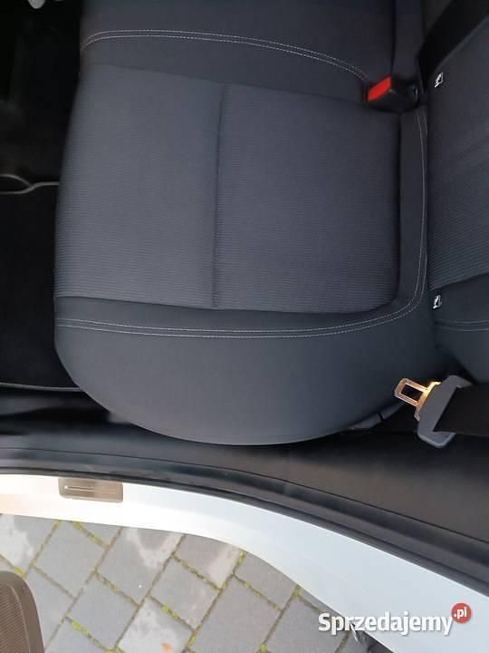 Biały Używany 2017 Fiat Tipo Hatchback | 32 000 zł (Uczciwa cena) - Obraz 1/4