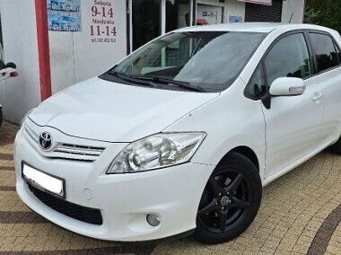 Inny kolor Używany 2011 Toyota Auris Sedan/Limuzyna | 16 500 zł (Uczciwa cena) - Obraz 1/4